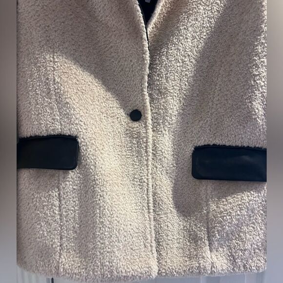 NWT WeWoreWhat Faux fur Sherpa blazer with front pockets size Medium women's - Picture 7 of 16